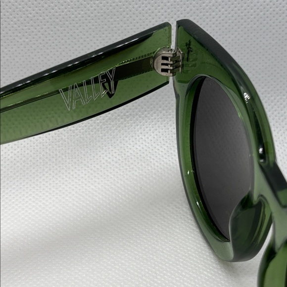 Valley A Dead Coffin Club Sunglasses - Picture 8 of 16